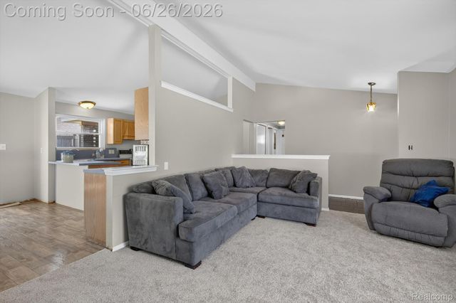 17127 Hamilton Avenue, Allen Park, MI 48101