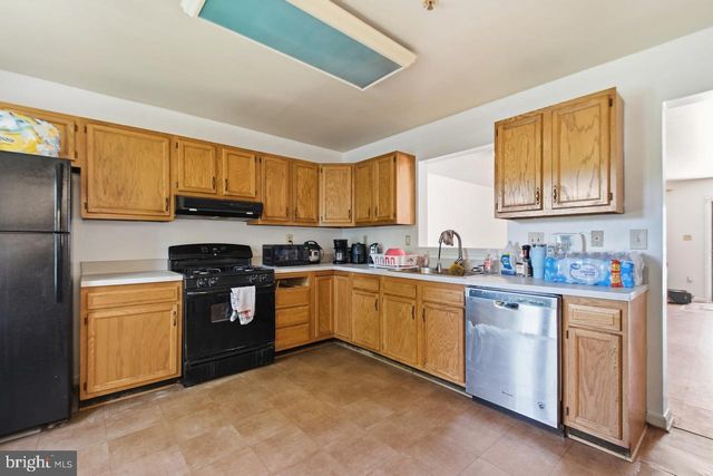 2409 23RD ST SE, Washington, DC 20020