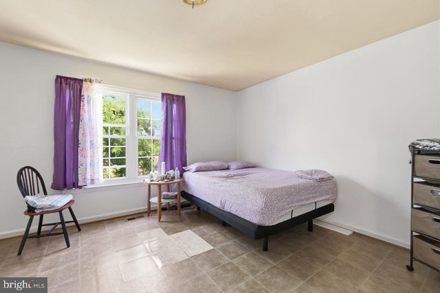 2409 23RD ST SE, Washington, DC 20020