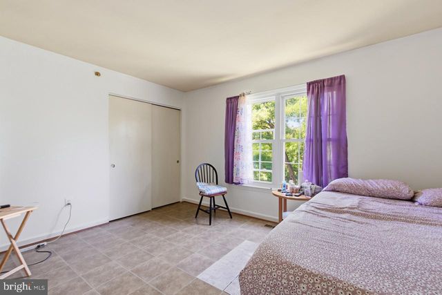 2409 23RD ST SE, Washington, DC 20020