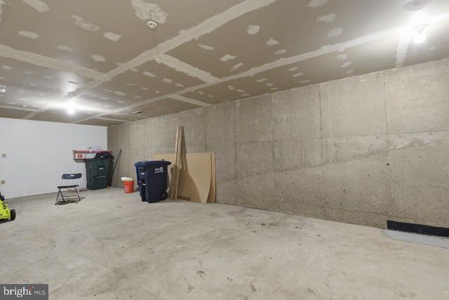 2409 23RD ST SE, Washington, DC 20020
