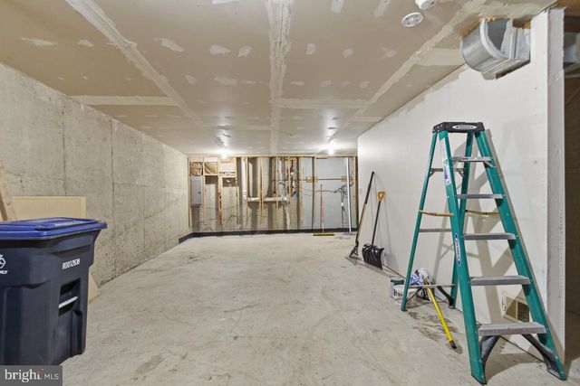 2409 23RD ST SE, Washington, DC 20020