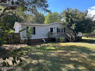 3529 Blue Banks Loop Road NE, Leland, NC 28451