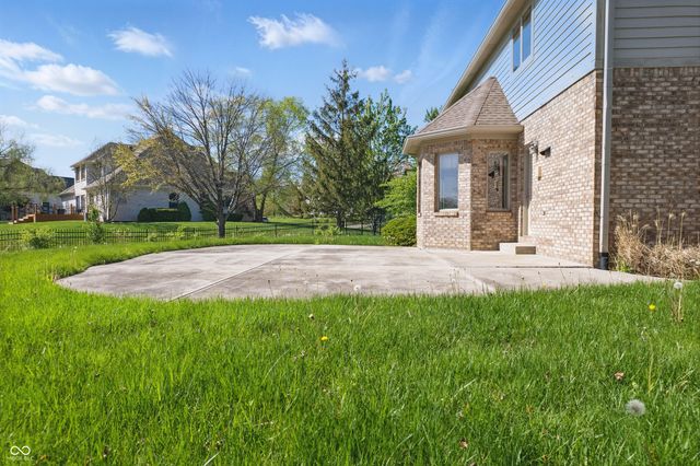 3256 Waterside Court, Greenwood, IN 46143