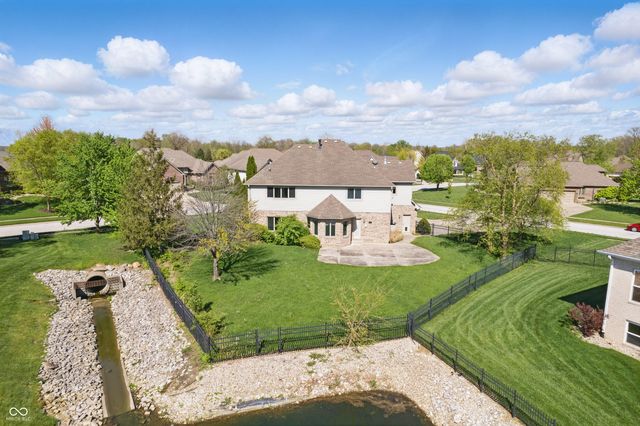3256 Waterside Court, Greenwood, IN 46143