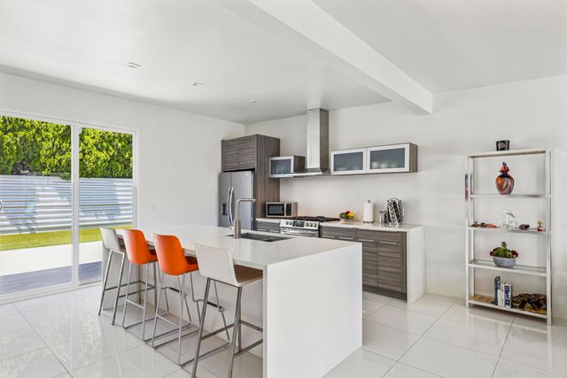 791 S Calle Paul, Palm Springs, CA 92264