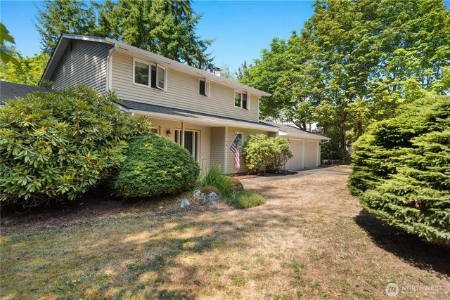 1732 Medallion Loop NW, Olympia, WA 98502