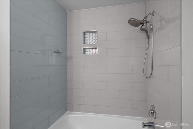 1732 Medallion Loop NW, Olympia, WA 98502