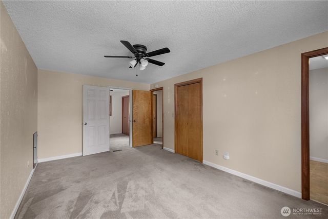 1732 Medallion Loop NW, Olympia, WA 98502