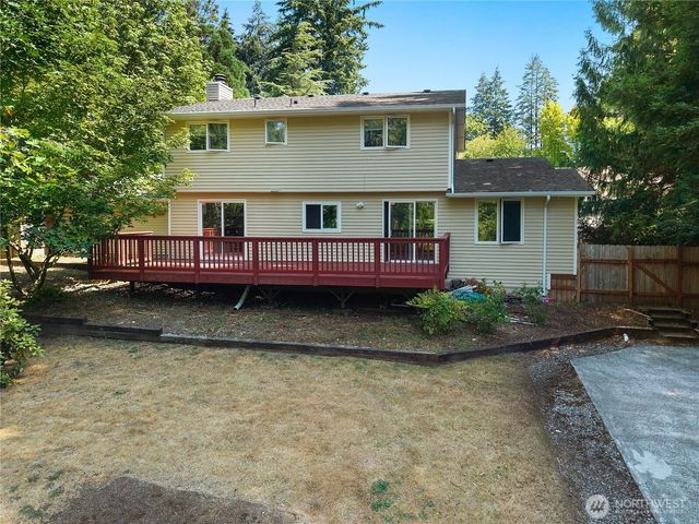 1732 Medallion Loop NW, Olympia, WA 98502