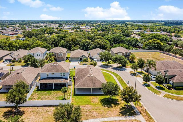 3040 SANDERLING STREET, Haines City, FL 33844