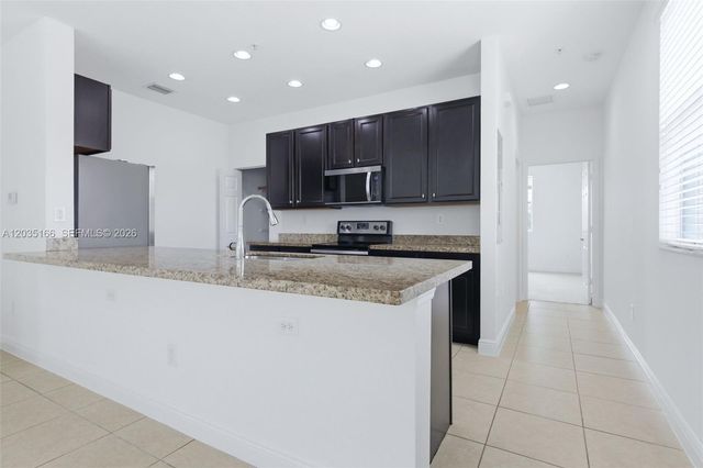 14776 SW 10th St 10501, Pembroke Pines, FL 33027
