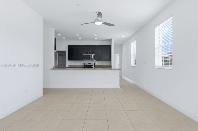 14776 SW 10th St 10501, Pembroke Pines, FL 33027