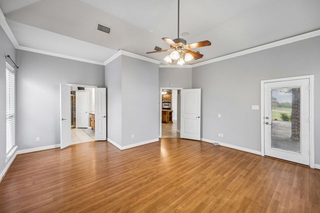 3721 S Lighthouse Hill Lane, Fort Worth, TX 76179