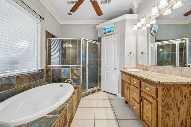 3721 S Lighthouse Hill Lane, Fort Worth, TX 76179