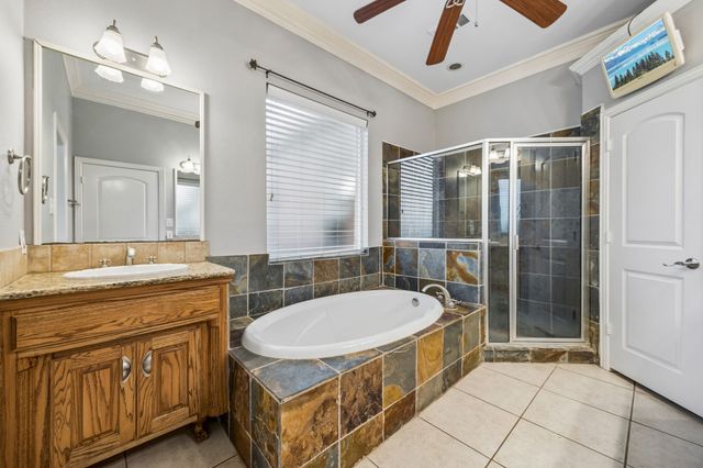 3721 S Lighthouse Hill Lane, Fort Worth, TX 76179