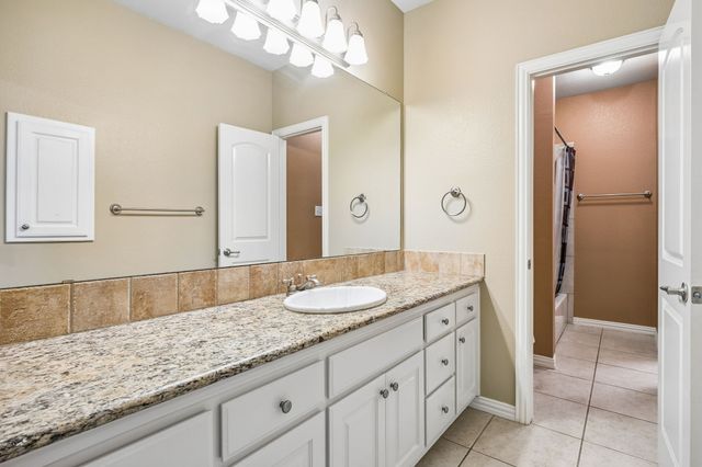3721 S Lighthouse Hill Lane, Fort Worth, TX 76179