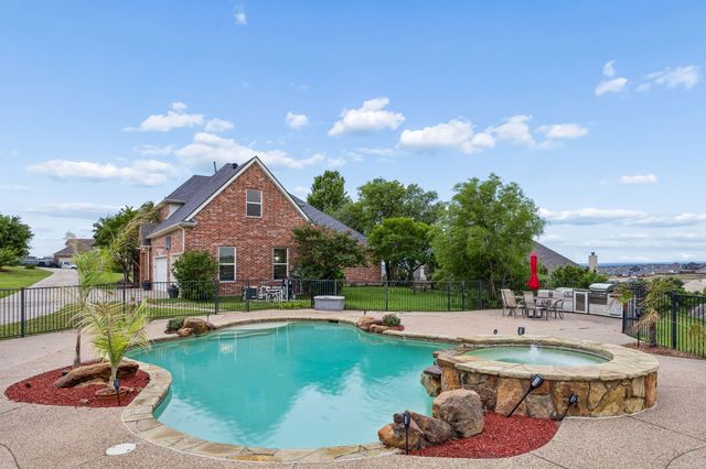 3721 S Lighthouse Hill Lane, Fort Worth, TX 76179