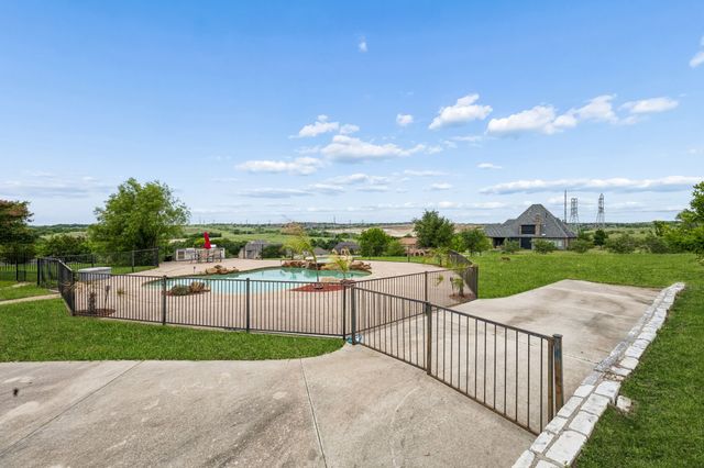 3721 S Lighthouse Hill Lane, Fort Worth, TX 76179