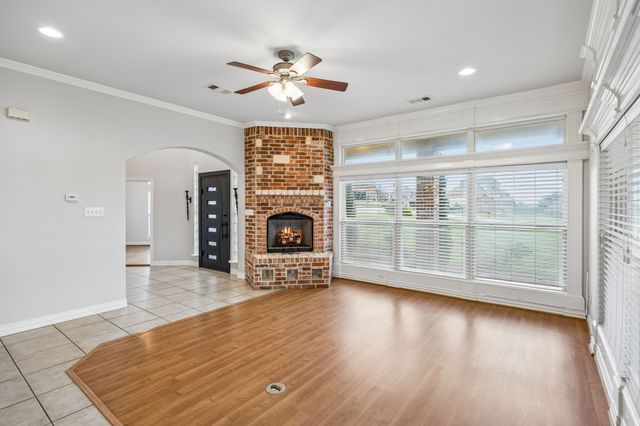3721 S Lighthouse Hill Lane, Fort Worth, TX 76179