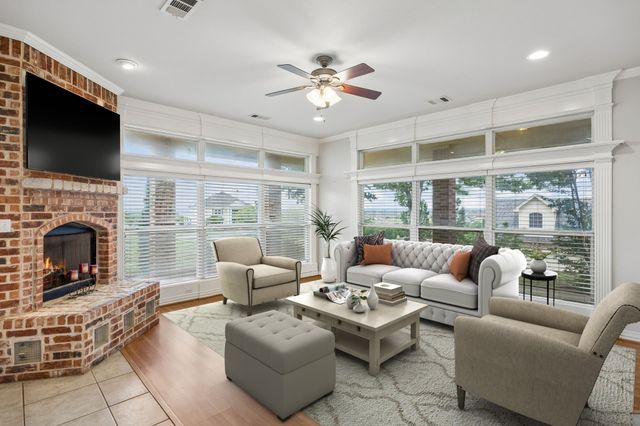 3721 S Lighthouse Hill Lane, Fort Worth, TX 76179