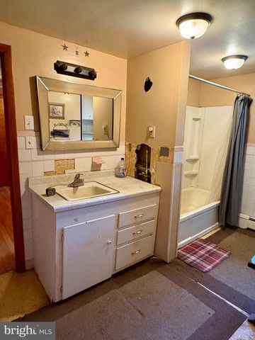 5536 BOSSLER RD, Elizabethtown, PA 17022