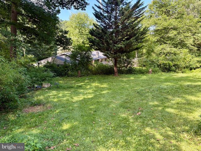 5536 BOSSLER RD, Elizabethtown, PA 17022