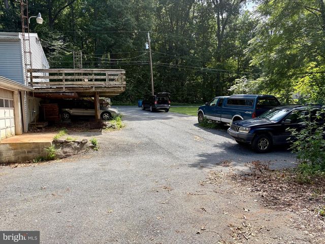 5536 BOSSLER RD, Elizabethtown, PA 17022
