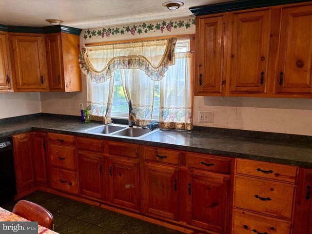 5536 BOSSLER RD, Elizabethtown, PA 17022