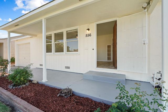 556 E Churchill St, Stockton, CA 95204