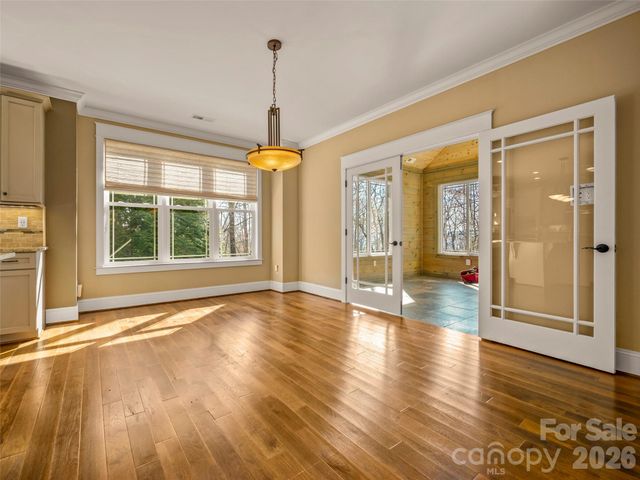 439 Monarch Road, Hendersonville, NC 28739