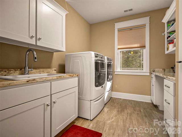 439 Monarch Road, Hendersonville, NC 28739