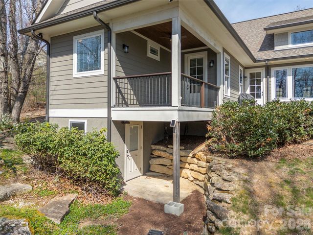 439 Monarch Road, Hendersonville, NC 28739