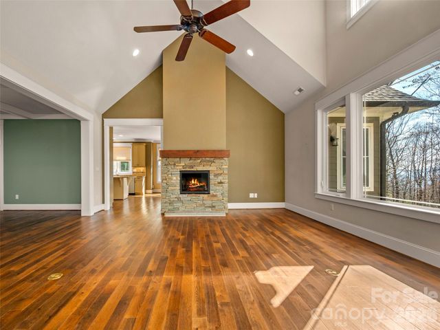 439 Monarch Road, Hendersonville, NC 28739