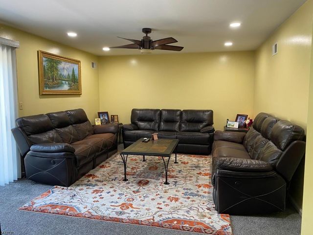 10 Warrior Way, Parsippany-troy Hills Twp., NJ 07054