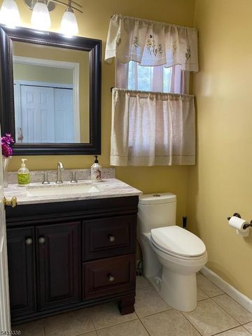 10 Warrior Way, Parsippany-troy Hills Twp., NJ 07054