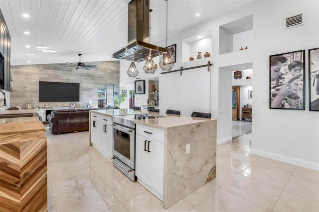 9351 SW 118th Pl, Miami, FL 33186