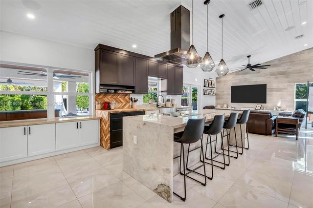 9351 SW 118th Pl, Miami, FL 33186