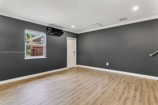 9351 SW 118th Pl, Miami, FL 33186