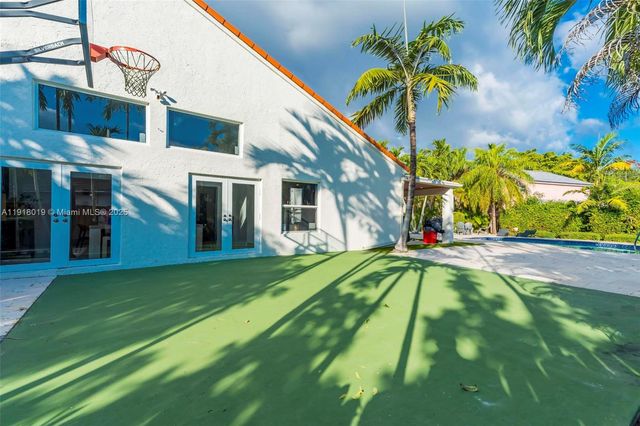 9351 SW 118th Pl, Miami, FL 33186