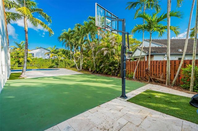 9351 SW 118th Pl, Miami, FL 33186