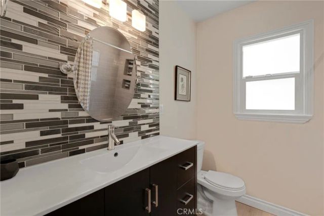 9001 Debra Avenue, North Hills, CA 91343