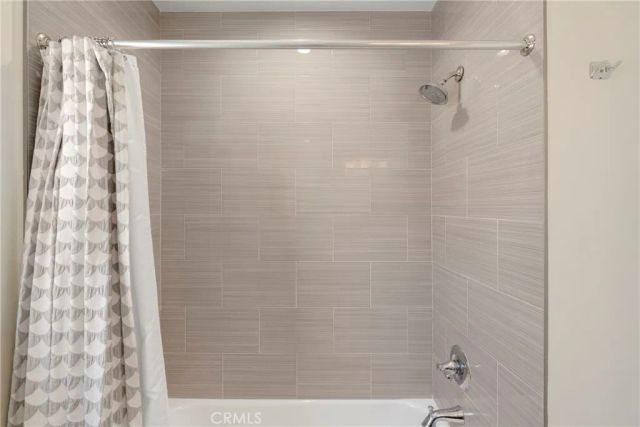 9001 Debra Avenue, North Hills, CA 91343