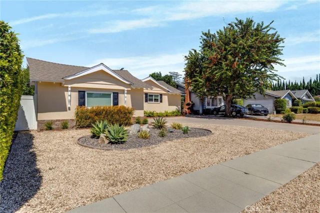 9001 Debra Avenue, North Hills, CA 91343