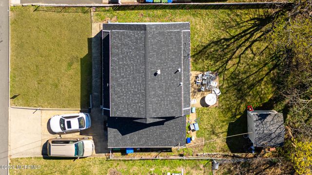 42 Kendall Drive, Parlin, NJ 08859