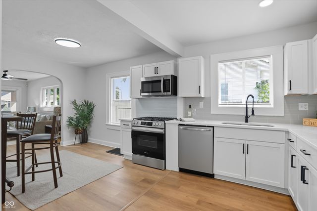 1324 N Gladstone Avenue, Indianapolis, IN 46201