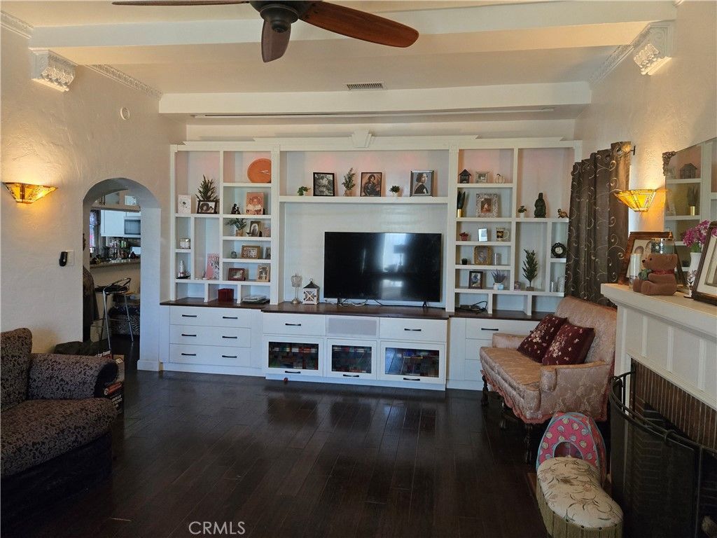 8215 S Mariposa, Los Angeles, CA 90044 — photo 2