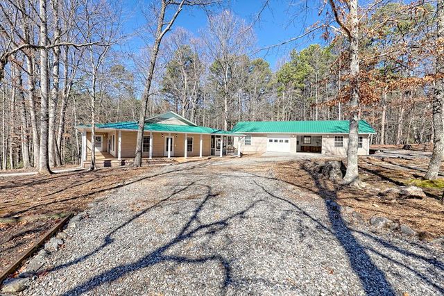 203 Rocky Top Heights Road, Blairsville, GA 30512