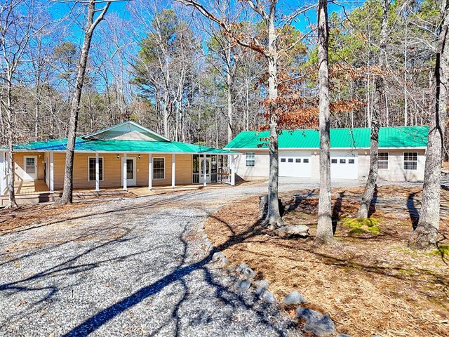 203 Rocky Top Heights Road, Blairsville, GA 30512
