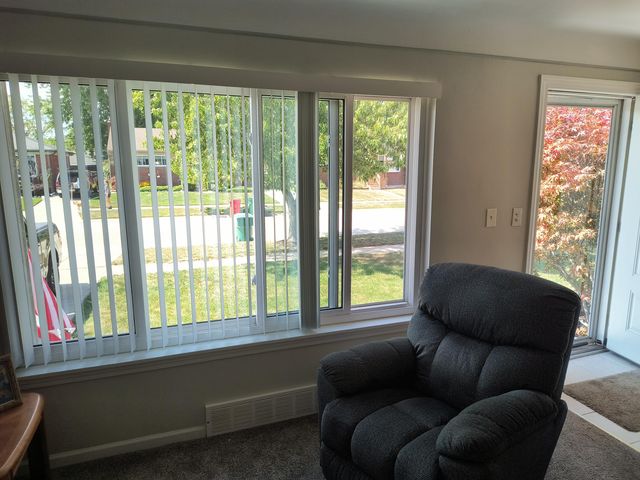 24252 Johnston Avenue, Eastpointe City, MI 48021